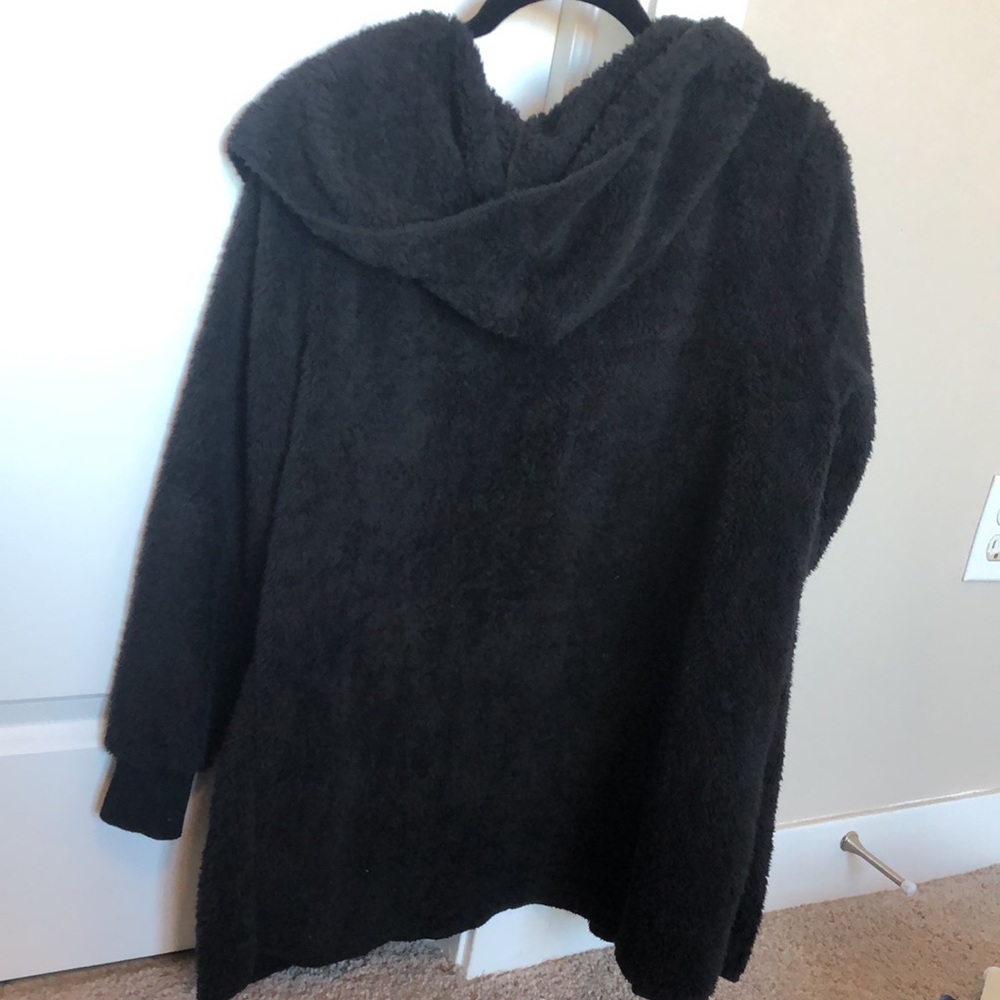 Fuzzy Coat - Picture 6 of 6